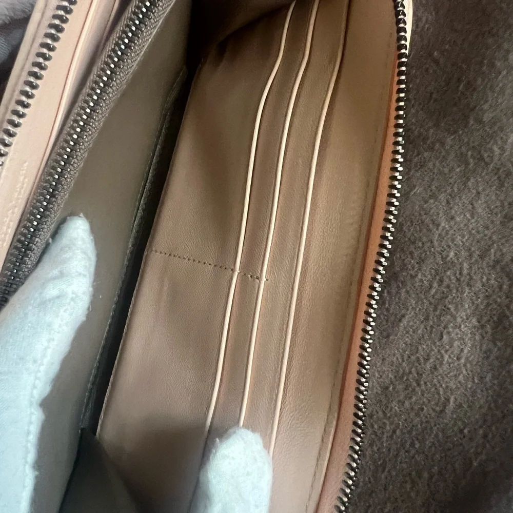 Bottega Veneta Nappa Intrecciato Zip Around wallet. - Picture 11 of 16